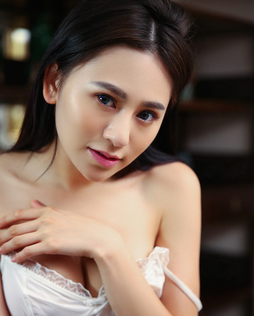 Wu Muxi Sexy Asian Playmate
