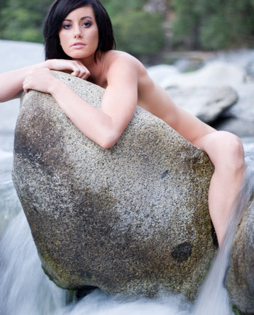 Outdoor erotica with Justine Jewel