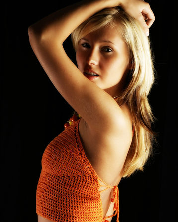 Perky Girl Gets Nude In The Studio