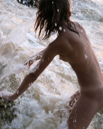 Natalia Is Naked By The Sea