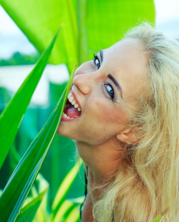 Delilah G Skinny Blonde Bitch
